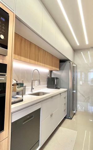 Apartamento à venda com 107m², 2 quartos e 2 vagas Apartamento à venda com 107m², 2 quartos e 2 vagasCozinha