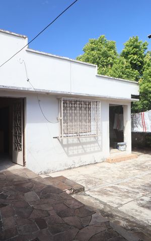 Casa à venda com 150m², 5 quartos e sem vagaÁrea externa