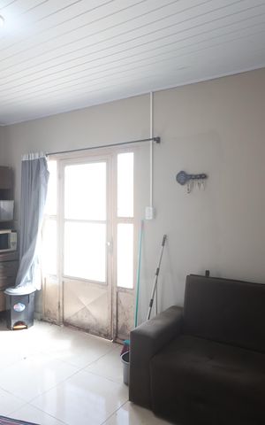 Casa à venda com 150m², 5 quartos e sem vagaSala/Cozinha
