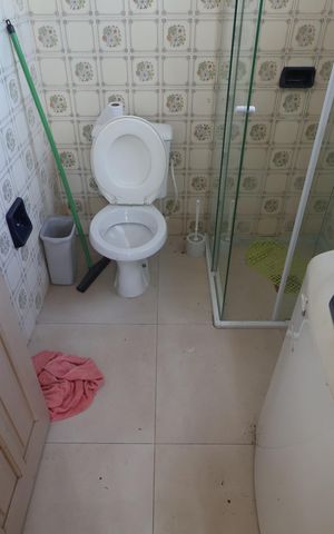 Casa à venda com 150m², 5 quartos e sem vagaBanheiro