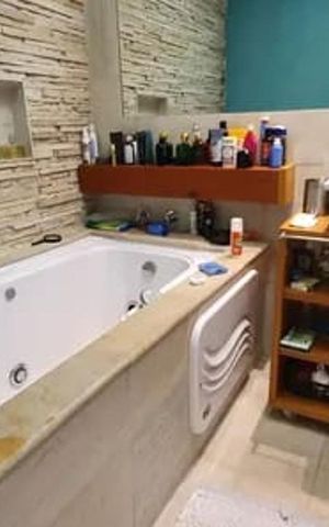 Apartamento à venda com 272m², 4 quartos e 4 vagasBanheiro