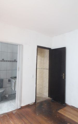 Casa à venda com 125m², 5 quartos e 2 vagasSuíte