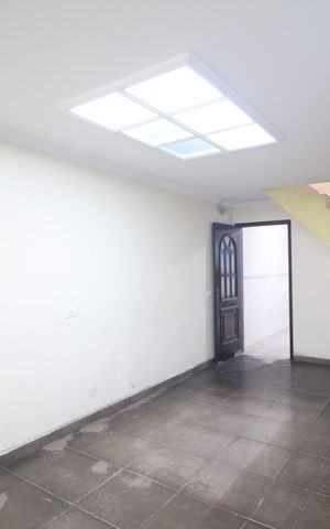 Casa à venda com 125m², 5 quartos e 2 vagasSala