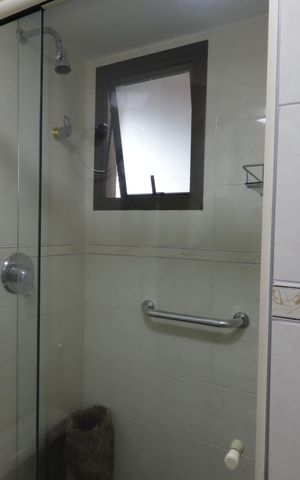 Apartamento à venda com 246m², 4 quartos e 4 vagasBanheiro da Suíte 3
