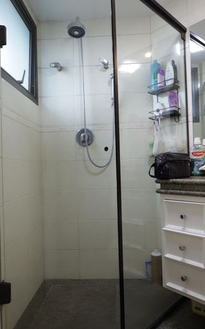 Apartamento à venda com 246m², 4 quartos e 4 vagasBanheiro da Suíte 4