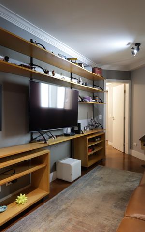 Apartamento à venda com 246m², 4 quartos e 4 vagasSala intima
