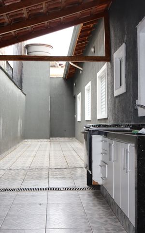 Casa à venda com 110m², 3 quartos e 3 vagasQuintal 