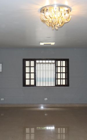 Casa à venda com 110m², 3 quartos e 3 vagasSala e Cozinha integrada 