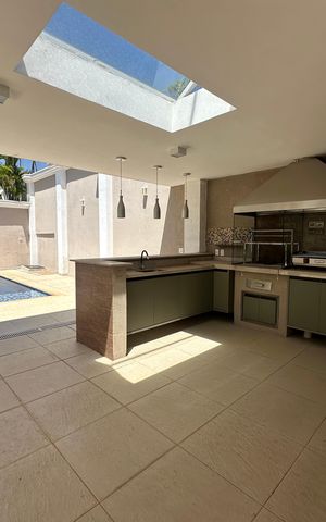 Casa de condomínio à venda com 565m², 4 quartos e 3 vagasÁrea comum