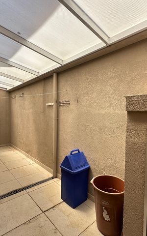 Casa de condomínio à venda com 565m², 4 quartos e 3 vagasQuintal