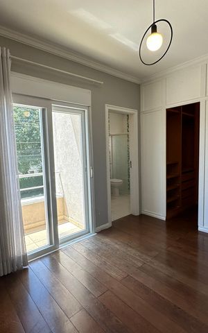 Casa de condomínio à venda com 565m², 4 quartos e 3 vagasSuíte 2