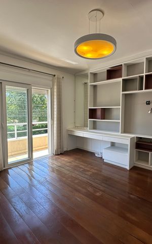 Casa de condomínio à venda com 565m², 4 quartos e 3 vagasSuíte 1