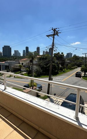 Casa de condomínio à venda com 565m², 4 quartos e 3 vagasVaranda