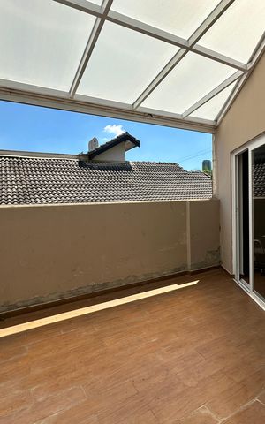Casa de condomínio à venda com 565m², 4 quartos e 3 vagasVaranda da Sala