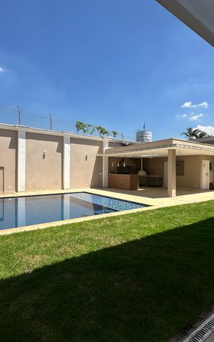 Casa de condomínio à venda com 565m², 4 quartos e 3 vagasÁrea comum