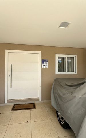 Casa de condomínio à venda com 565m², 4 quartos e 3 vagasGaragem