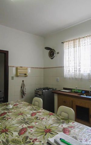 Casa para alugar com 182m², 3 quartos e 3 vagas