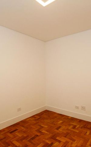 Apartamento à venda com 128m², 3 quartos e 1 vaga Apartamento à venda com 128m², 3 quartos e 1 vagaSuíte