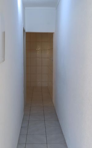 Casa à venda com 60m², 1 quarto e 2 vagasCorredor