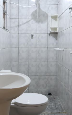 Casa à venda com 60m², 1 quarto e 2 vagasBanheiro