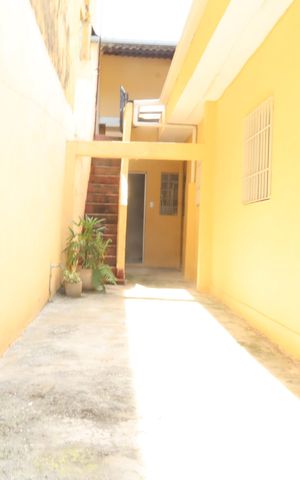 Casa à venda com 60m², 1 quarto e 2 vagasCorredor externo
