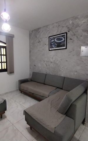 Casa à venda com 174m², 3 quartos e 2 vagasSala