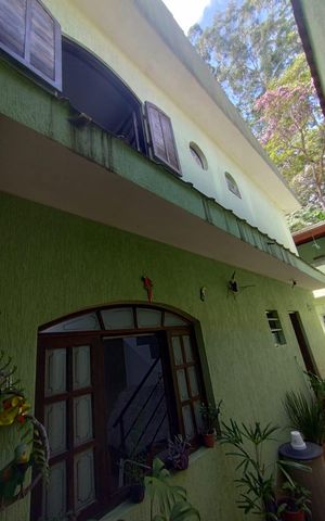 Casa à venda com 174m², 3 quartos e 2 vagasÁrea externa