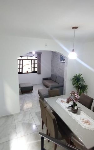 Casa à venda com 174m², 3 quartos e 2 vagasSala