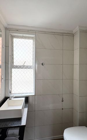 Apartamento à venda com 51m², 2 quartos e 1 vaga Apartamento à venda com 51m², 2 quartos e 1 vagaBanheiro