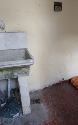 Casa para alugar com 60m², 2 quartos e 2 vagasLavanderia