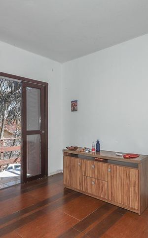 Casa para alugar com 360m², 4 quartos e 3 vagasSala entre quartos