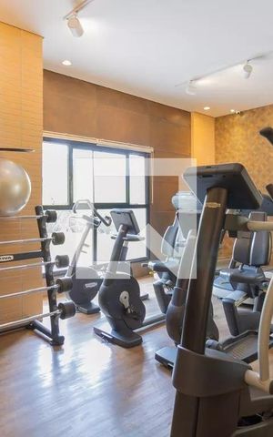 Apartamento para alugar com 243m², 3 quartos e 4 vagas