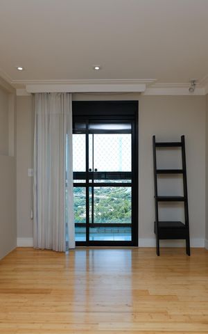 Apartamento para alugar com 243m², 3 quartos e 4 vagas