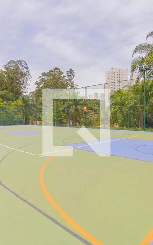 Apartamento para alugar com 243m², 3 quartos e 4 vagas