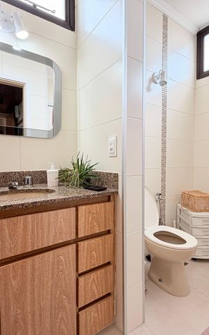 Apartamento à venda com 107m², 3 quartos e 2 vagasBanheiro da Suíte