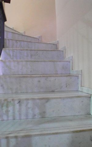 Casa à venda com 389m², 4 quartos e 3 vagasEscada 