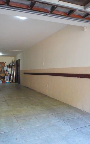 Casa à venda com 389m², 4 quartos e 3 vagasGaragem 