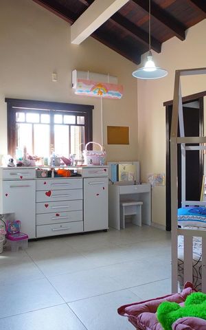 Casa à venda com 389m², 4 quartos e 3 vagasQuarto Suíte 4