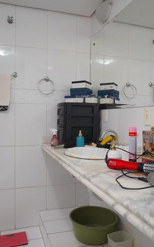 Casa à venda com 389m², 4 quartos e 3 vagasBanheiro suíte 