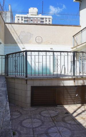 Casa à venda com 389m², 4 quartos e 3 vagasPiscina 