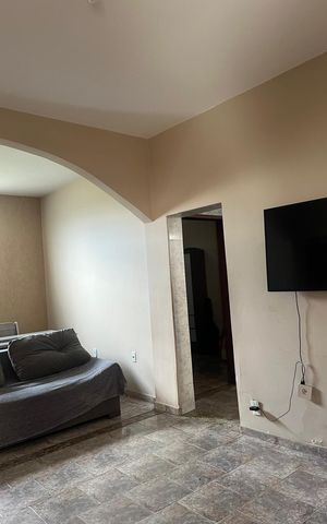 Casa à venda com 149m², 3 quartos e 2 vagas Casa à venda com 149m², 3 quartos e 2 vagasSala