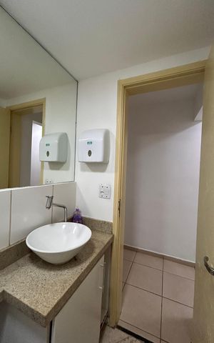Apartamento para alugar com 48m², 2 quartos e 1 vaga Apartamento para alugar com 48m², 2 quartos e 1 vagaBanheiro social