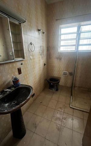 Casa para alugar com 300m², 2 quartos e 2 vagas