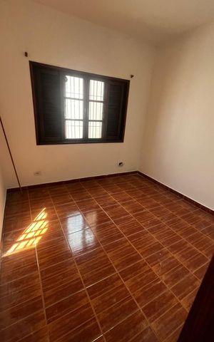Casa para alugar com 300m², 2 quartos e 2 vagas