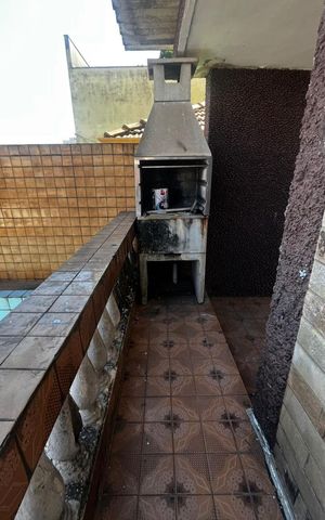 Casa para alugar com 300m², 2 quartos e 2 vagas