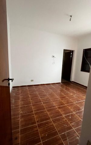 Casa para alugar com 300m², 2 quartos e 2 vagas