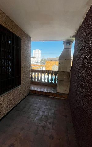 Casa para alugar com 300m², 2 quartos e 2 vagas