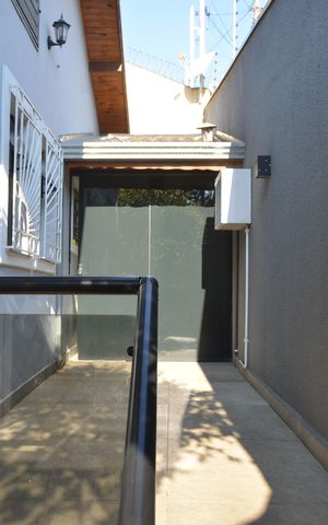 Casa à venda com 144m², 2 quartos e 2 vagasGaragem