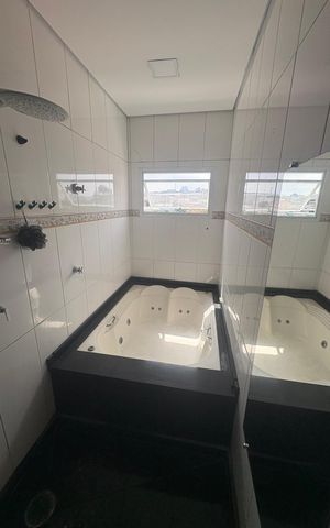 Casa para alugar com 828m², 4 quartos e 5 vagas