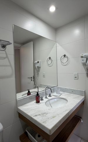 Apartamento para alugar com 75m², 2 quartos e 1 vaga Apartamento para alugar com 75m², 2 quartos e 1 vagaBanheiro da suíte 1